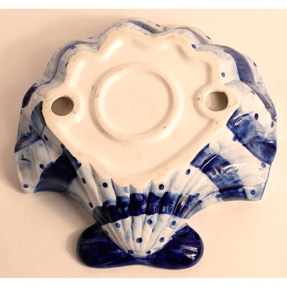Ceramic Shell-Shaped Decorative Dish With Starfish Lid Blue & White Signed 9.5" - Picture 10 of 12